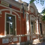 Оповитий легендами та міфами: будинок з медальйона в Полтаві